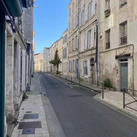 Bel - 2 - Proche Du Vieux Marche Apartmán