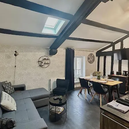 Bel - 2 - Proche Du Vieux Marche * ラ・ロシェル